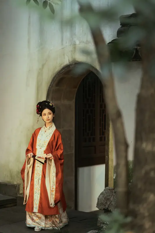 [YITUYU艺图语]2025.01.26 秋游故寺 眸小妖 - 艺图语